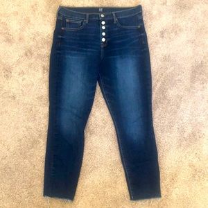 Gap True Skinny Ankle Jeans